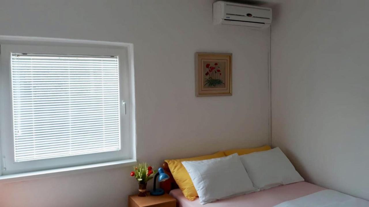 Kami Apartment Промайна Екстериор снимка