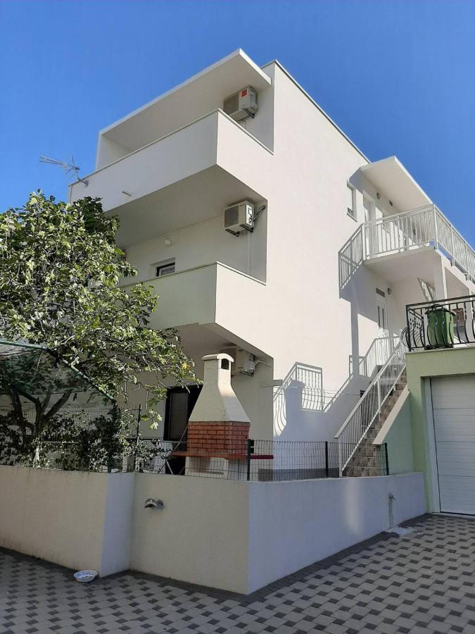 Kami Apartment Промайна Екстериор снимка