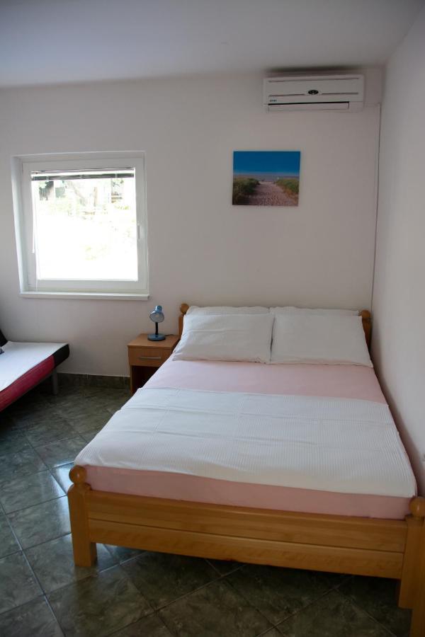 Kami Apartment Промайна Екстериор снимка