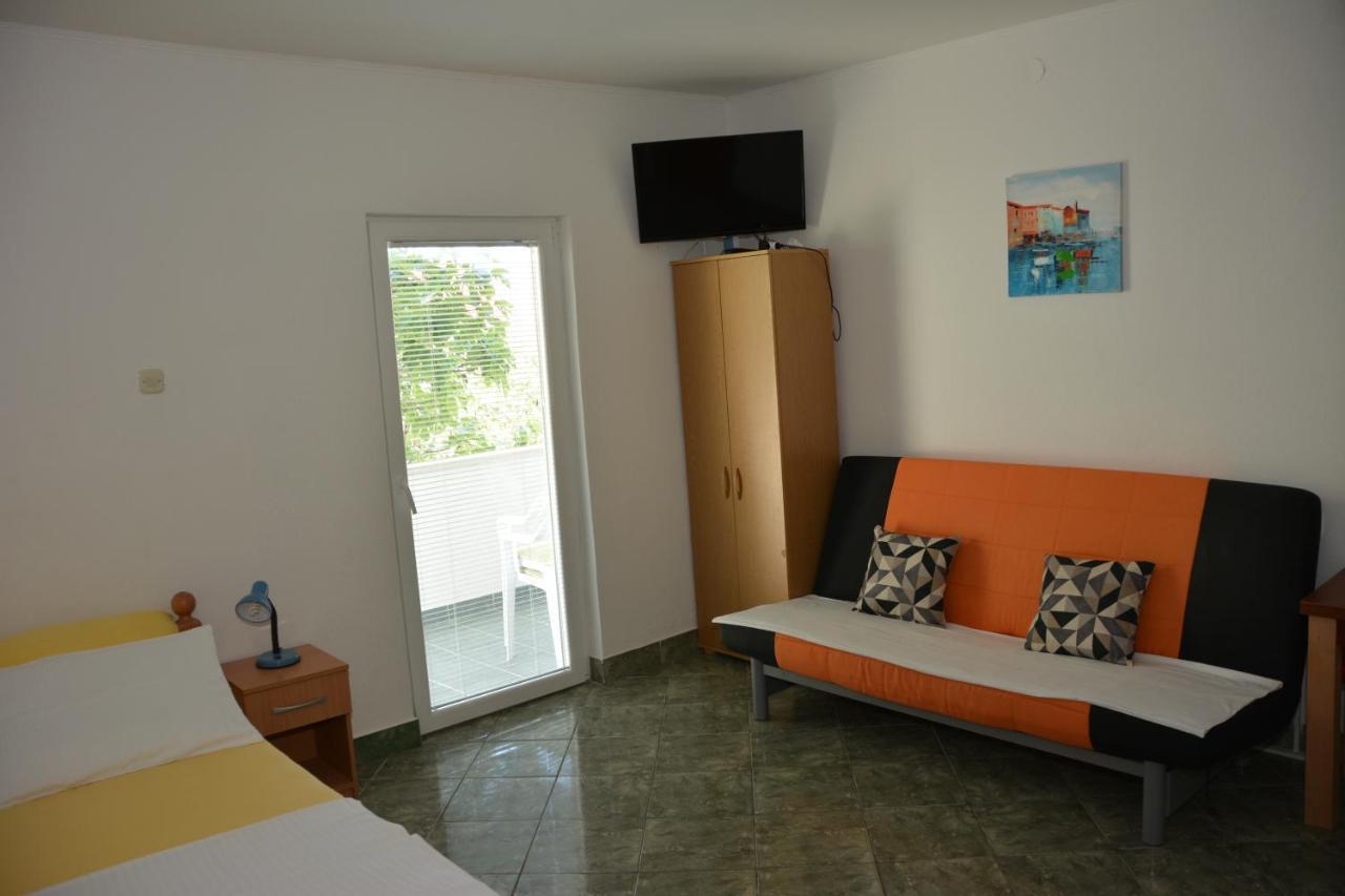 Kami Apartment Промайна Екстериор снимка